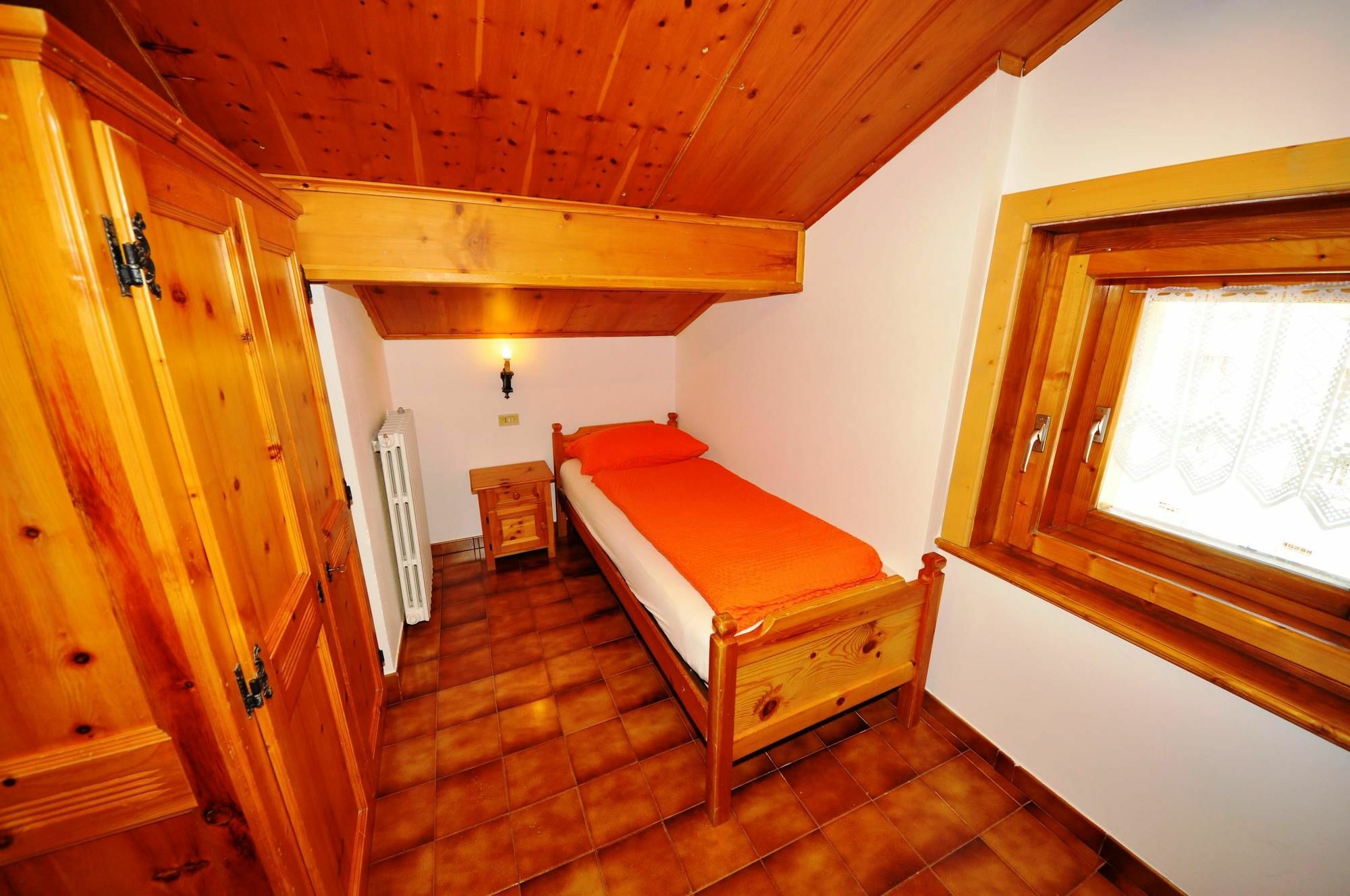 Residence Casa Longa By Livigno Accomodation ภายนอก รูปภาพ