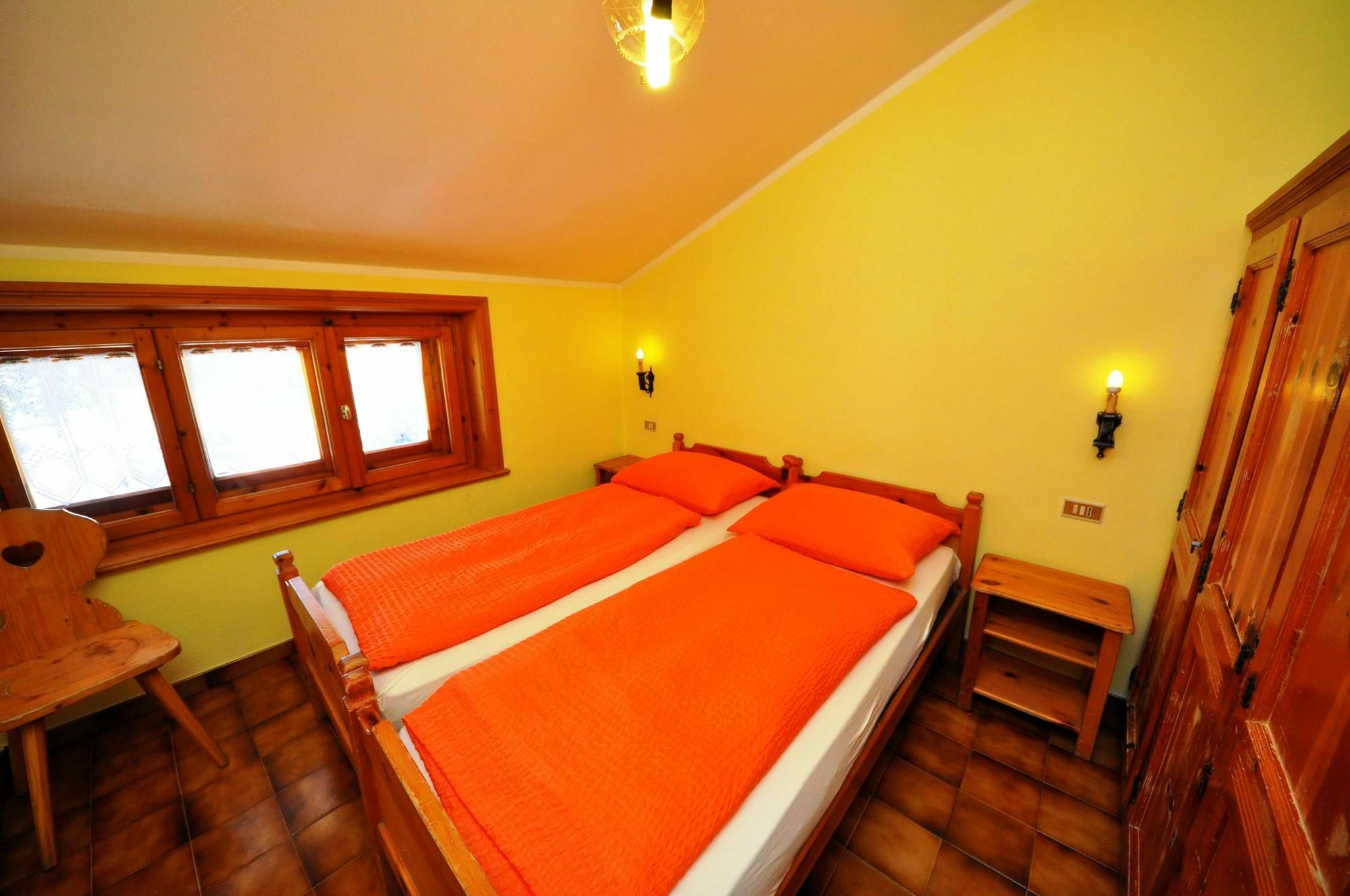 Residence Casa Longa By Livigno Accomodation ภายนอก รูปภาพ