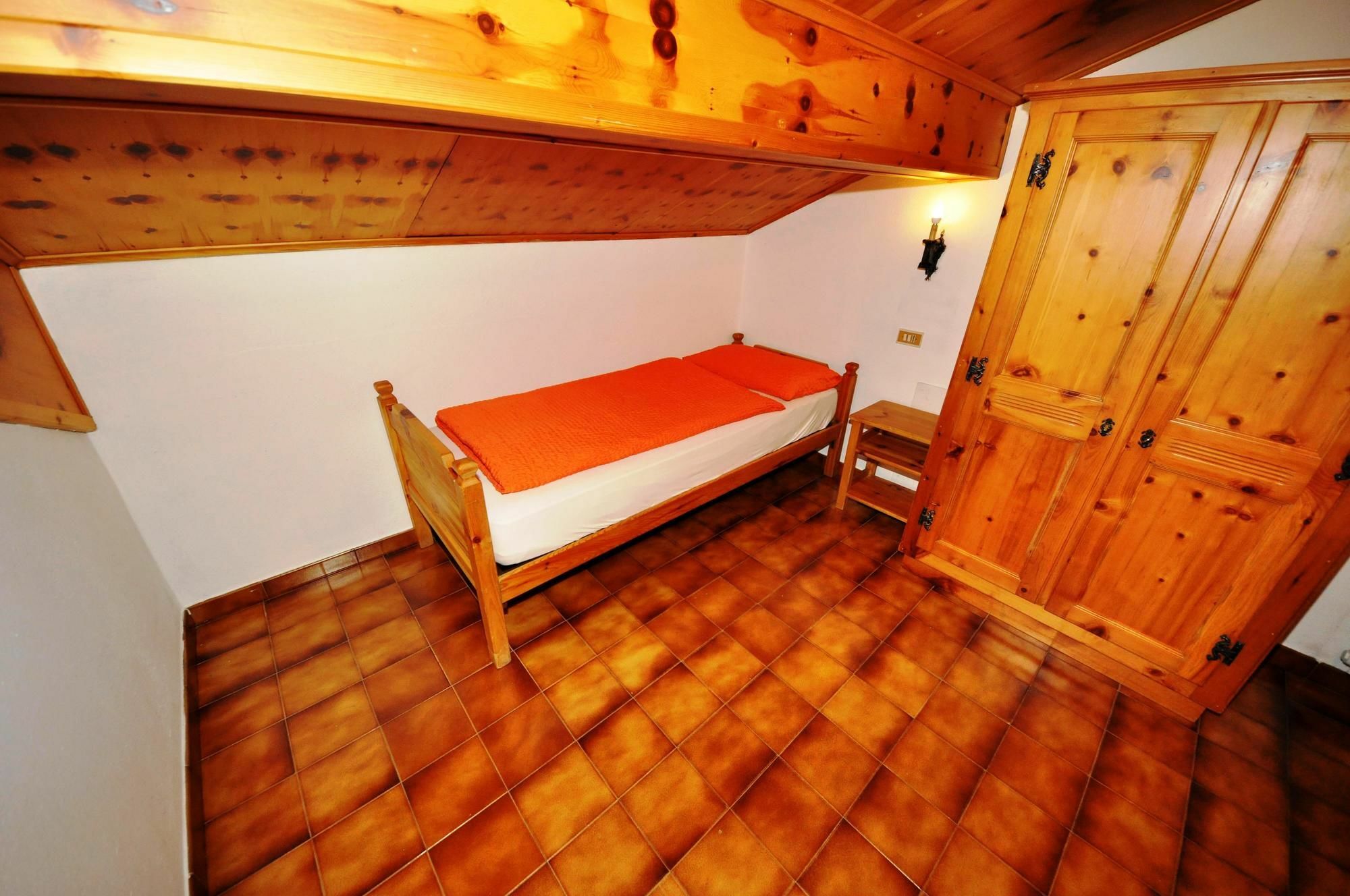 Residence Casa Longa By Livigno Accomodation ภายนอก รูปภาพ