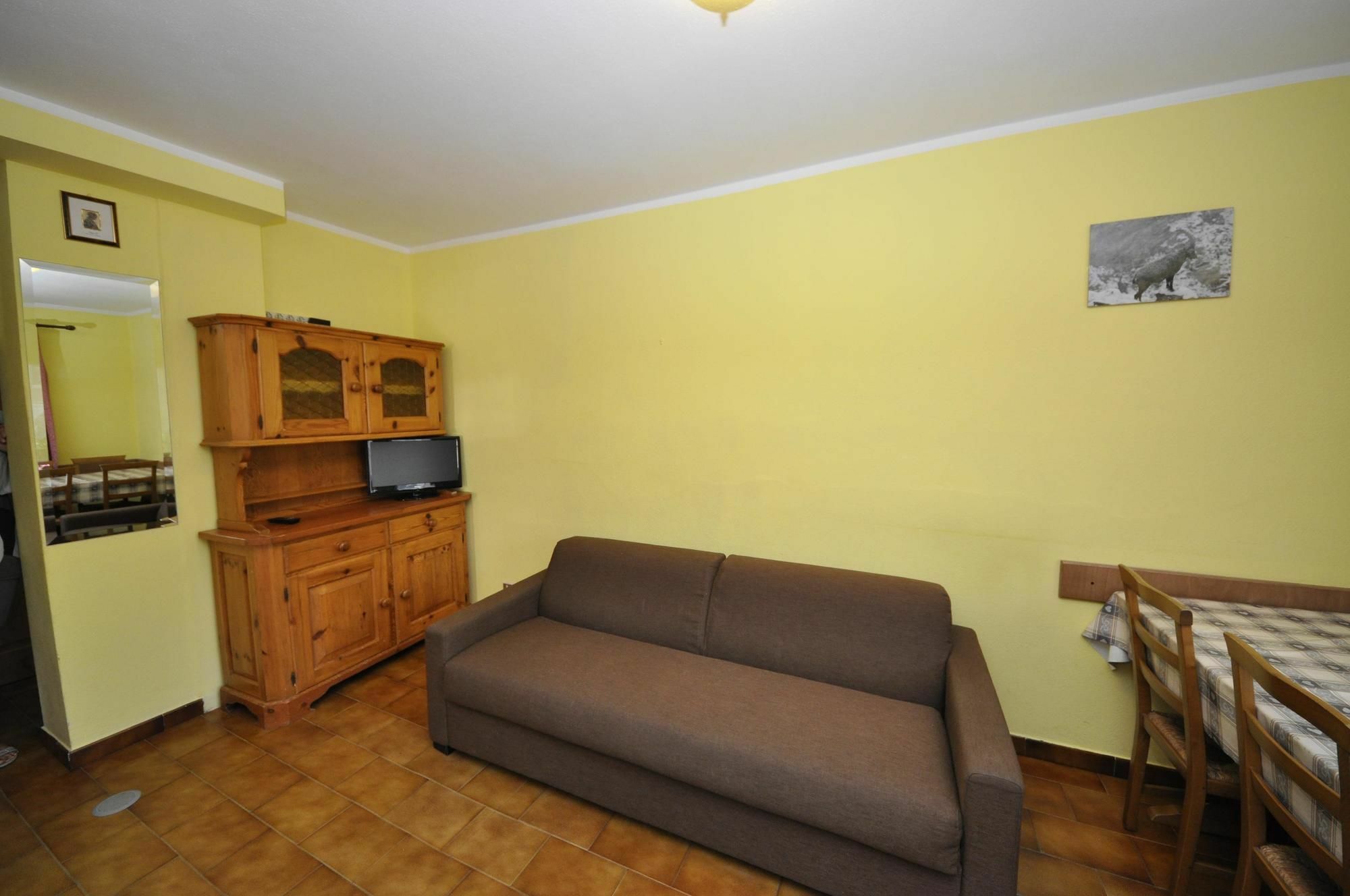 Residence Casa Longa By Livigno Accomodation ภายนอก รูปภาพ